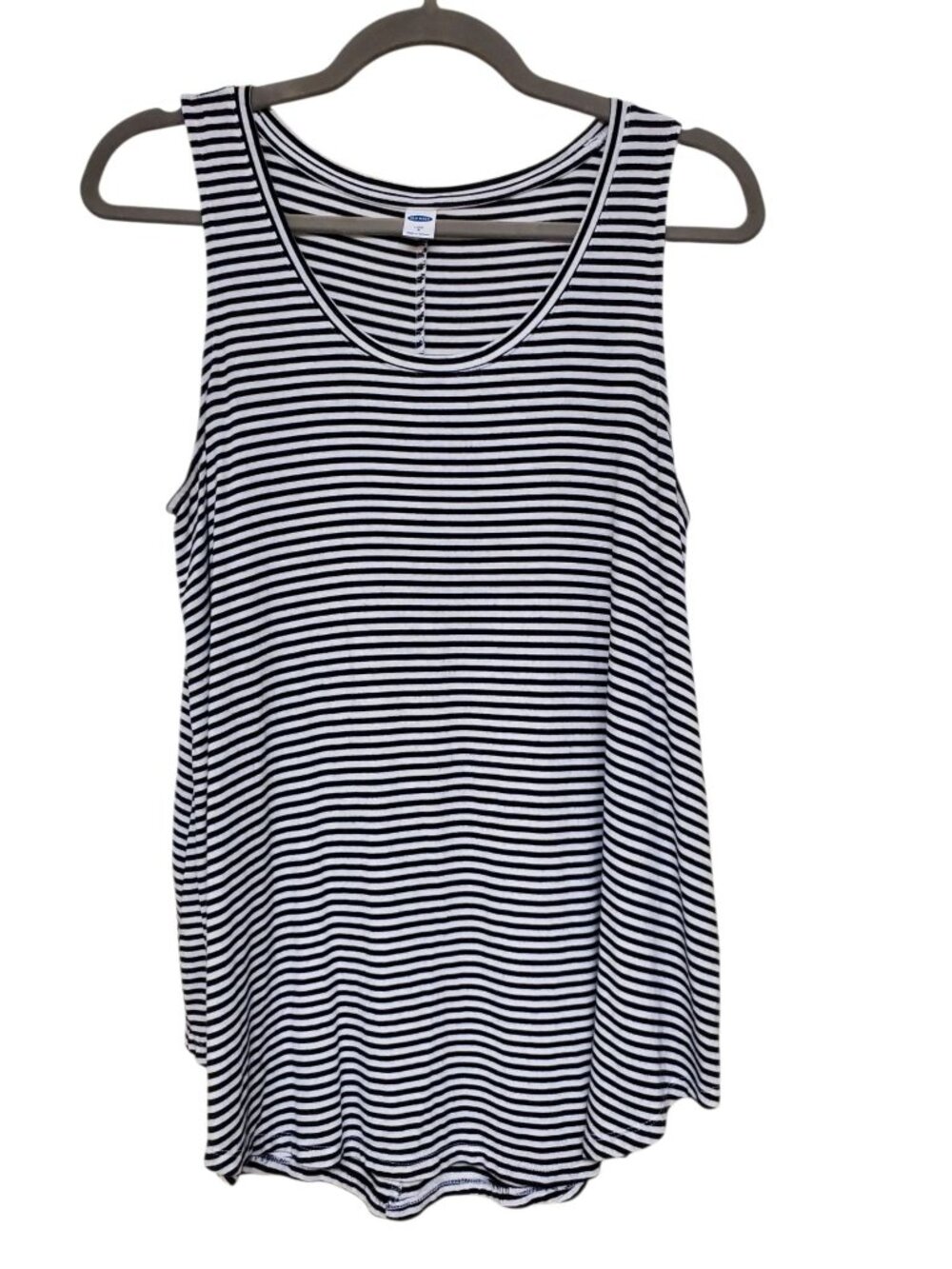 Old Navy Luxe Women's Black White Stripe Super Soft Round Hem Tank Size S